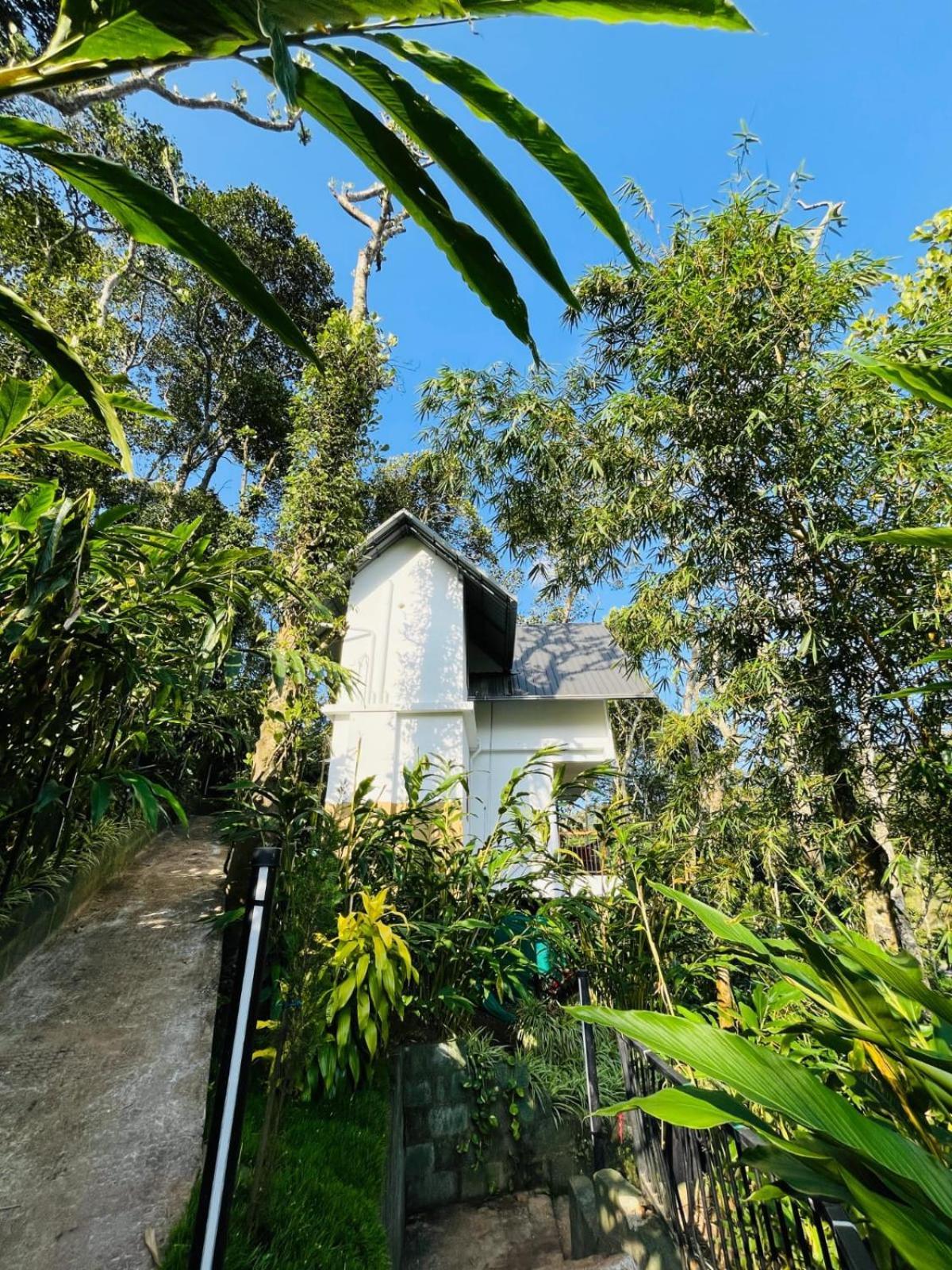 Lush Acres Villa Thekkady Exterior photo