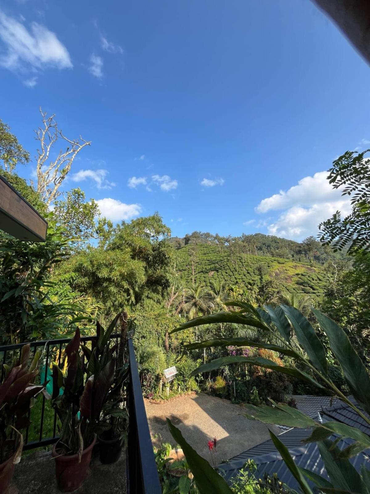 Lush Acres Villa Thekkady Exterior photo